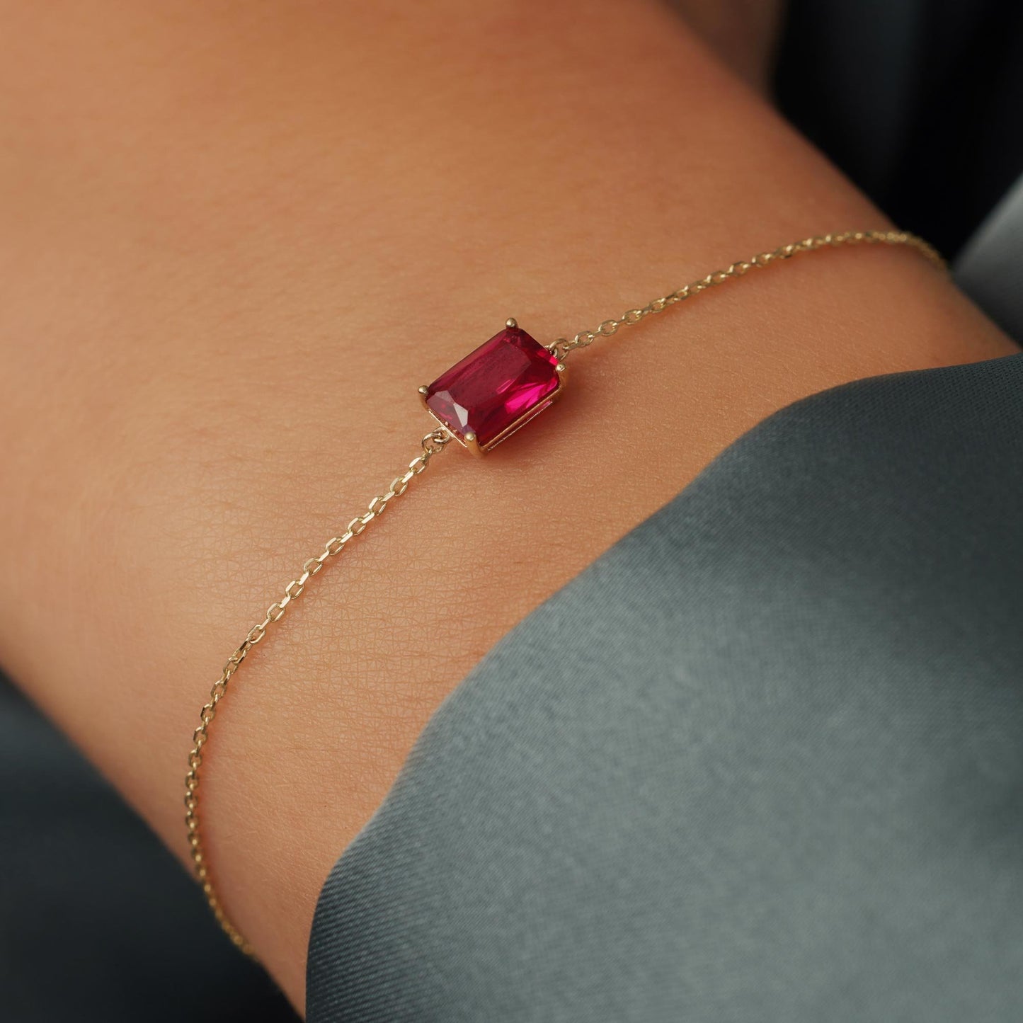 La Milano Colori Rosetta 9 karat gold bracelet with red zirconia stone - Beloro jewels