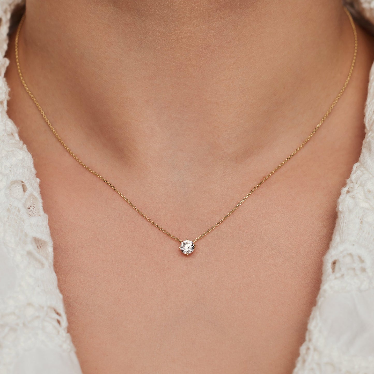 Regalo d'Amore 9 karat gold necklace and bracelet gift set with zirconia stones - Beloro jewels