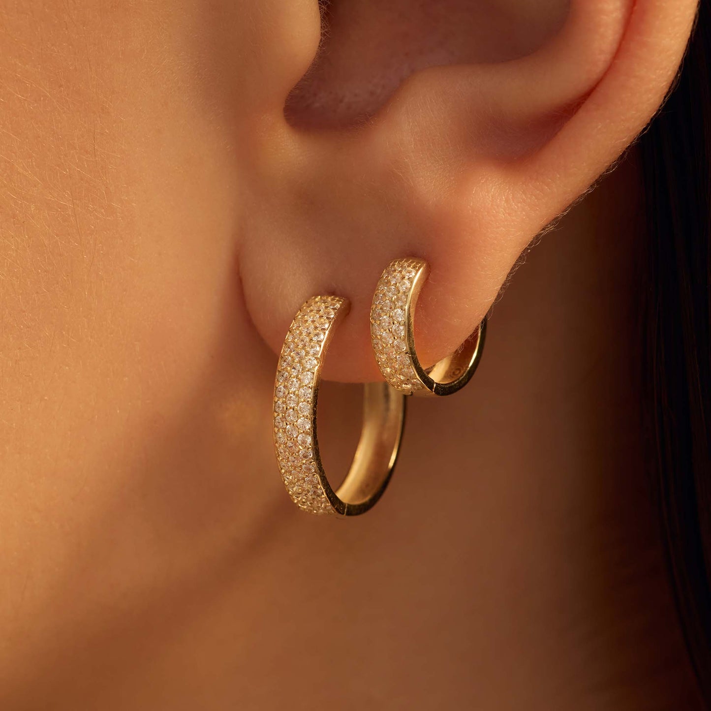 Monte Napoleone Stella 9 karat gold hoop earrings with zirconia (9 mm) - Beloro jewels