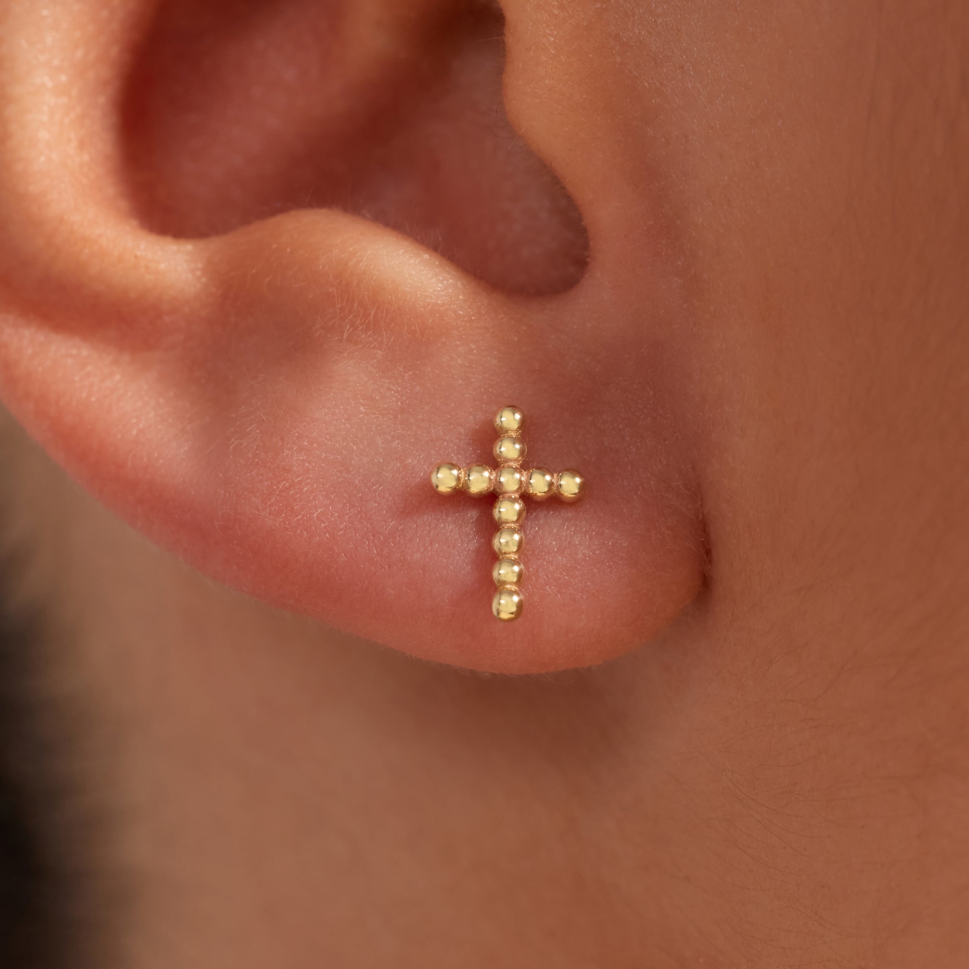 La Rinascente Donatella 9 karat gold ear studs with cross - Beloro jewels