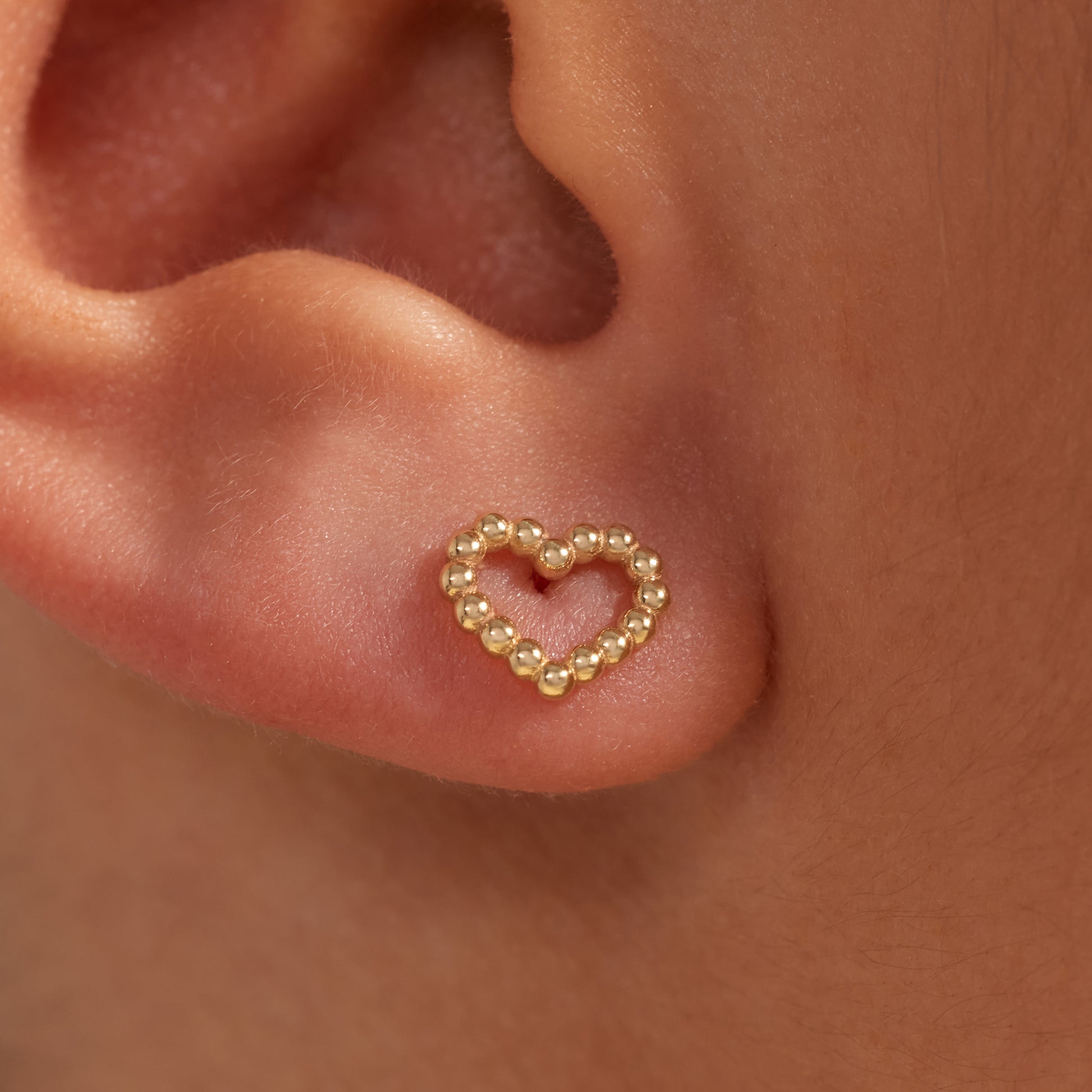 La Rinascente Giulia 9 karat gold ear studs with heart - Beloro jewels
