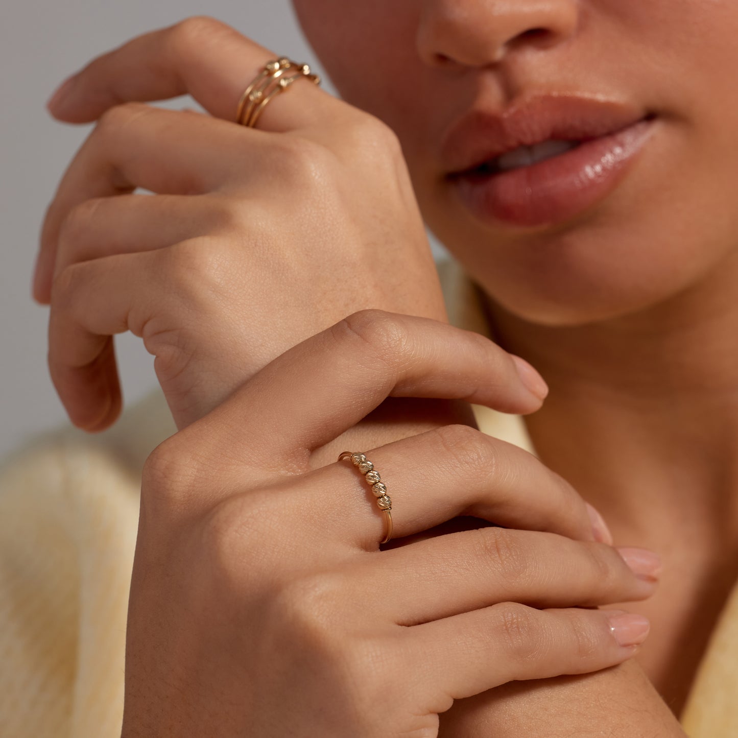 Quadrilatero Julia 9 karat gold ring with beads - Beloro jewels