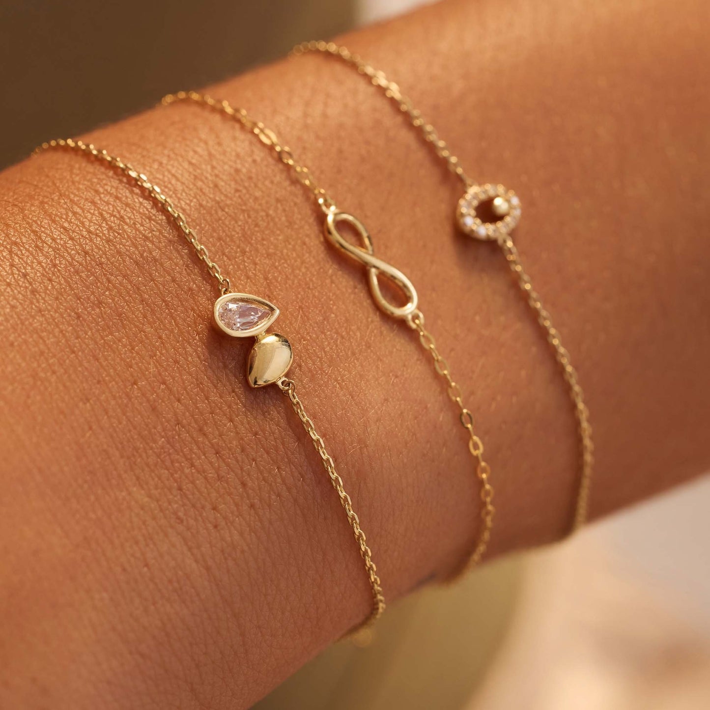Monte Napoleone Natalia 9 karat gold bracelet with zirconia stones - Beloro jewels
