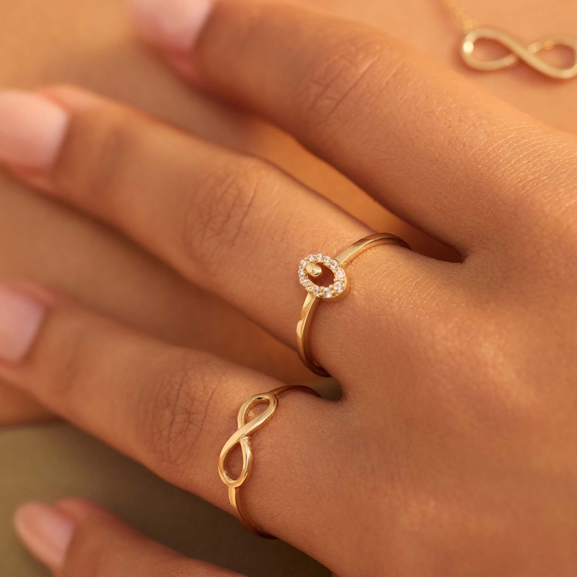 Della Spiga Felicia 9 karat gold ring with infinity sign - Beloro jewels
