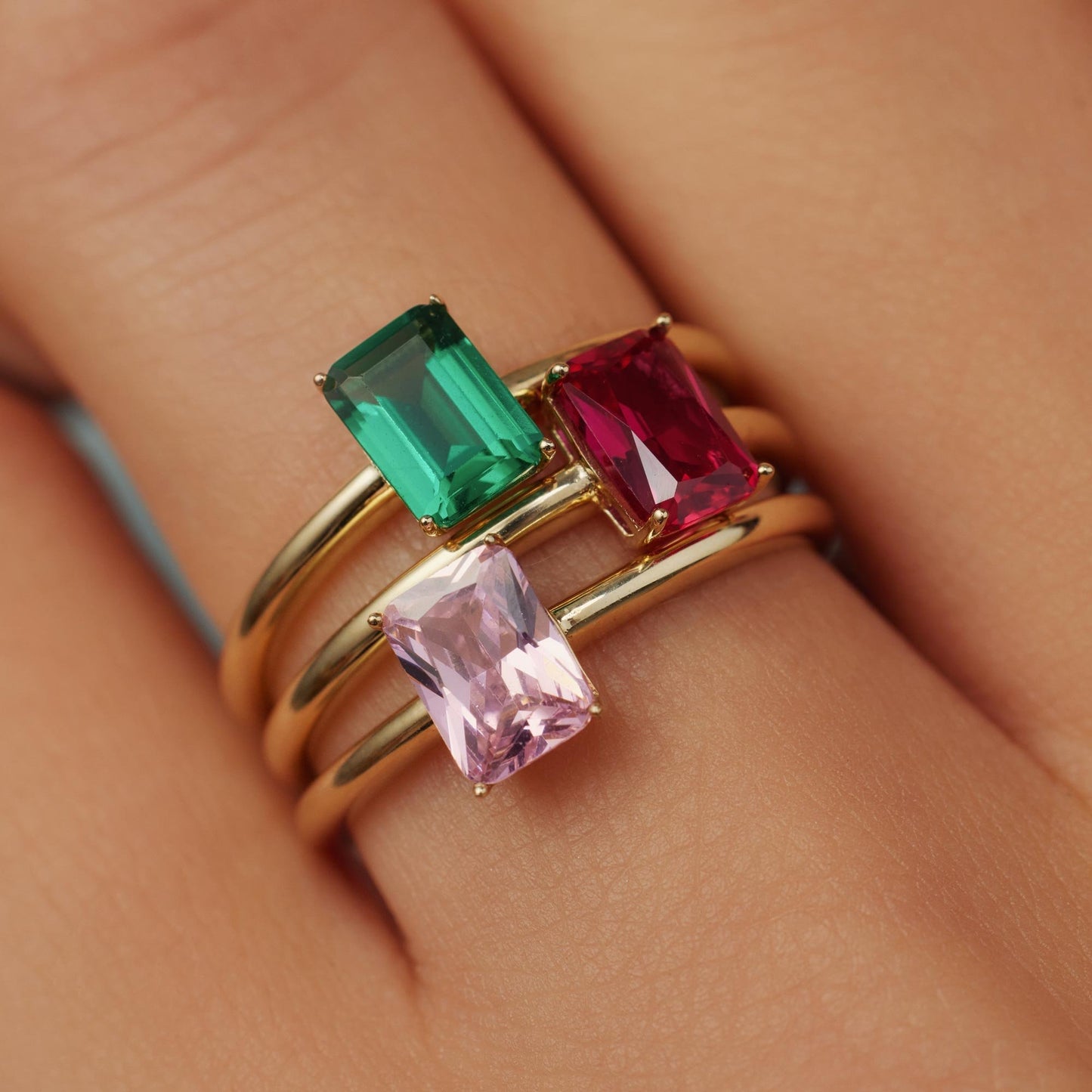 La Milano Colori Rosetta 9 karat gold ring with red zirconia stone - Beloro jewels