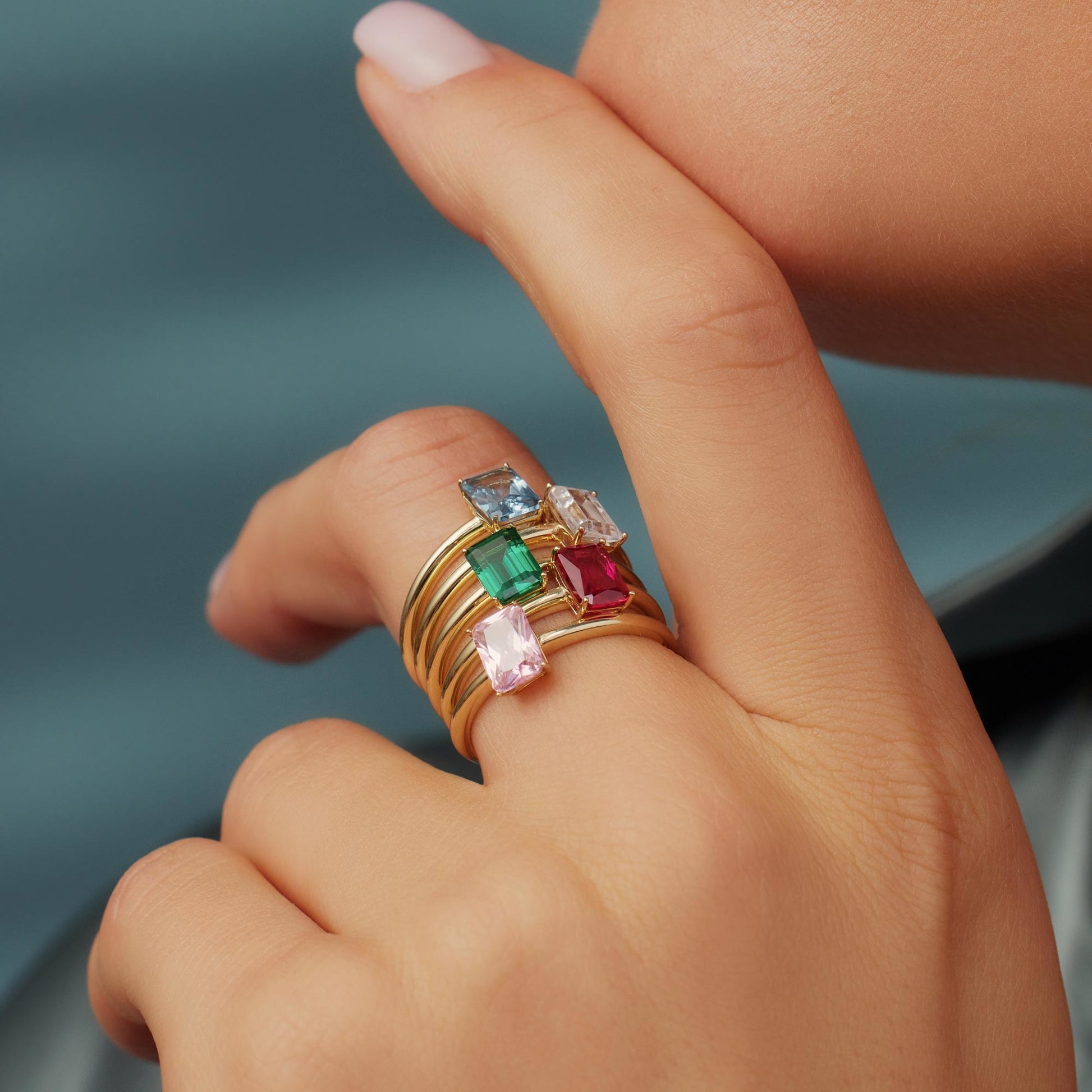 La Milano Colori Rosetta 9 karat gold ring with red zirconia stone - Beloro jewels