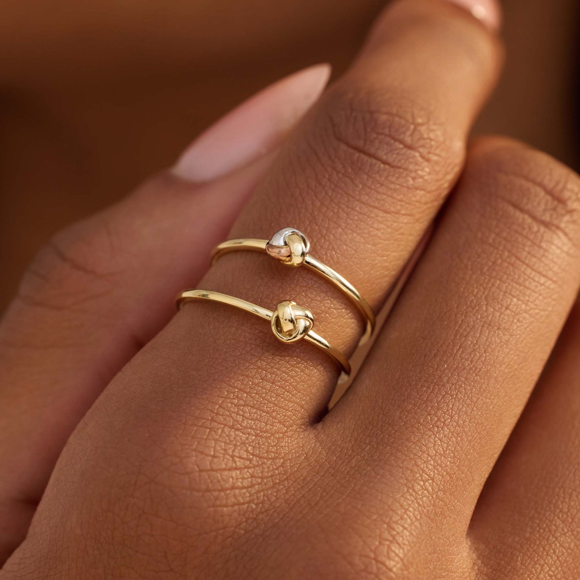 Della Spiga Mira 9 karat gold ring with knot - Beloro jewels