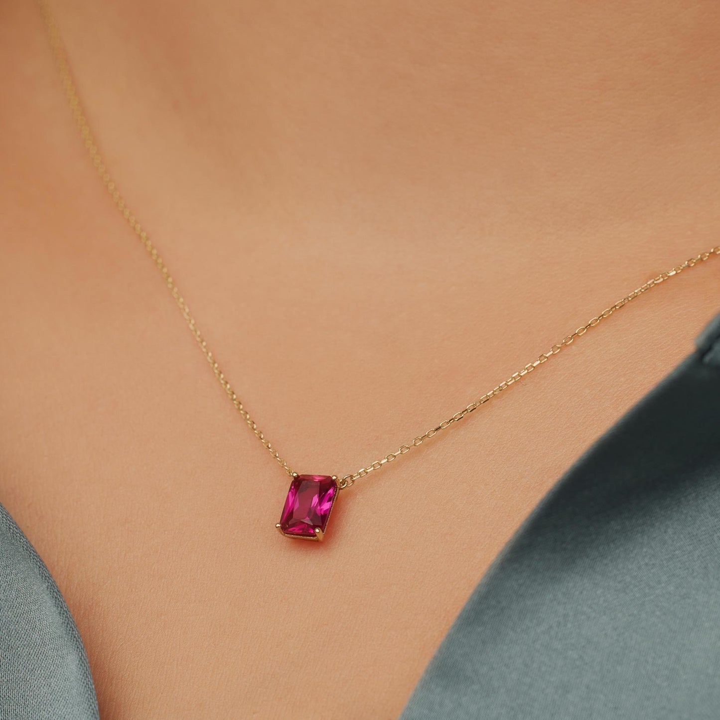 La Milano Colori Rosetta 9 karat gold necklace with red zirconia stone - Beloro jewels