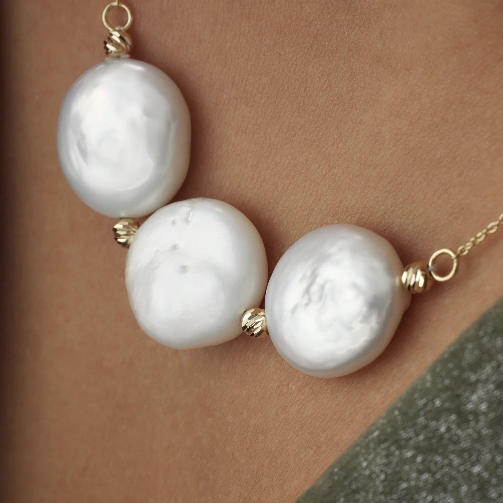 Monte Napoleone Alcinia 9 karat gold necklace with freshwater pearls - Beloro jewels
