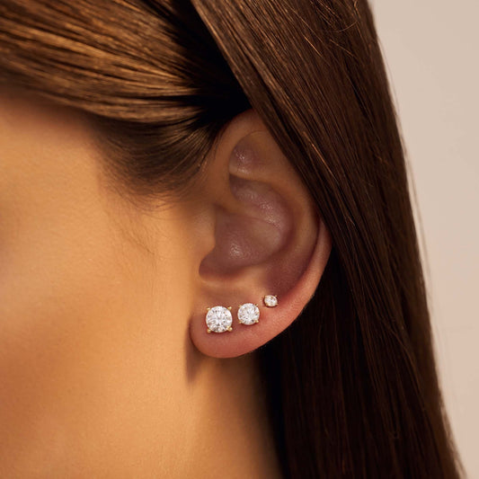Monte Napoleone Stella 9 karat gold ear studs with zirconia (⌀ 3 mm) - Beloro jewels