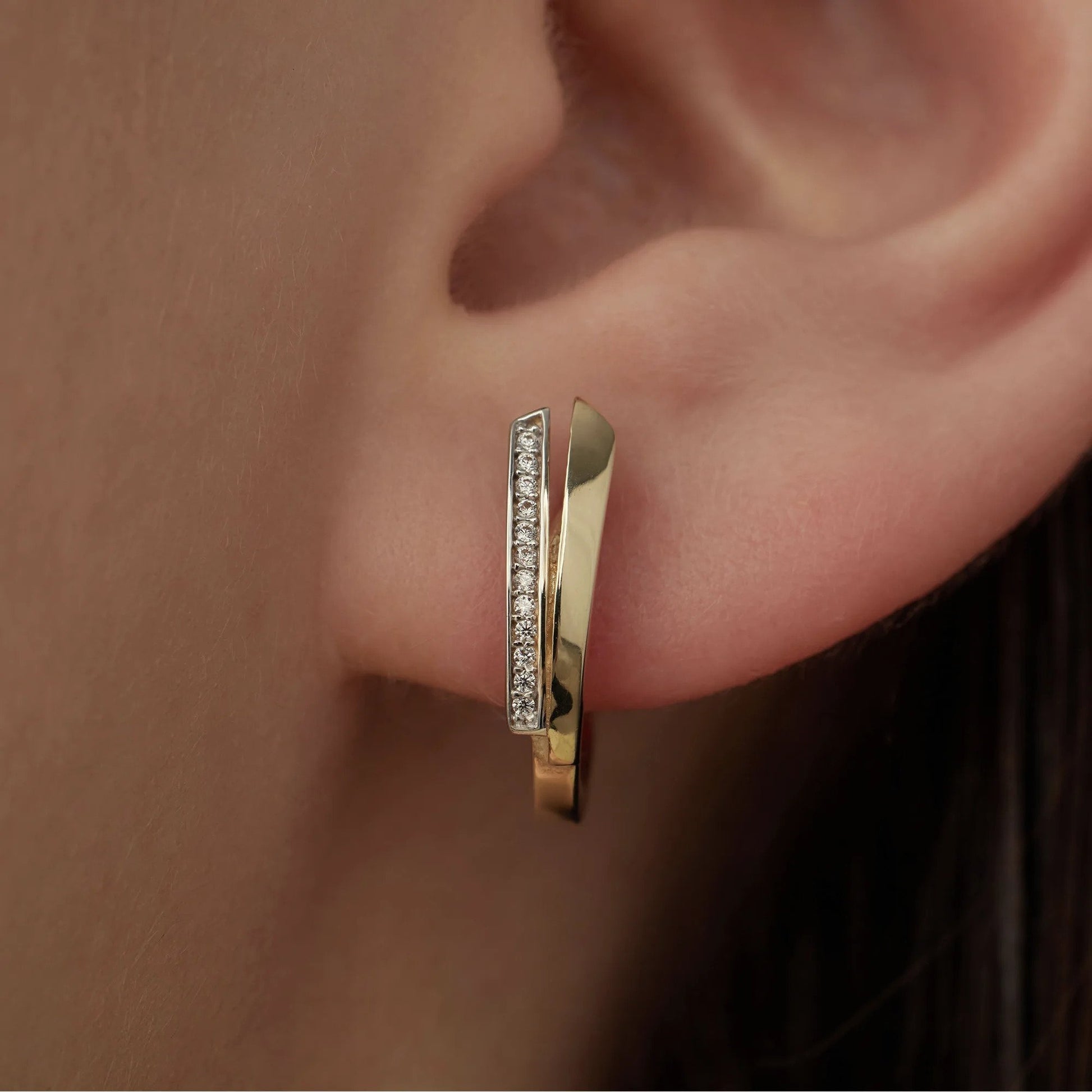 Monte Napoleone Stella 9 karat gold hoop earrings with zirconia stones - Beloro jewels