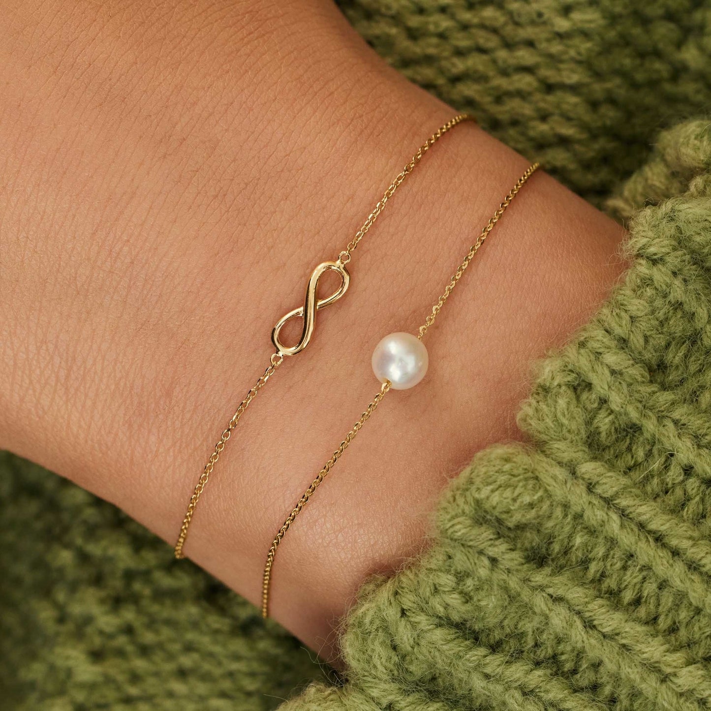Regalo d'Amore 9 karat gold bracelets gift set with freshwater pearl and infinity sign - Beloro jewels