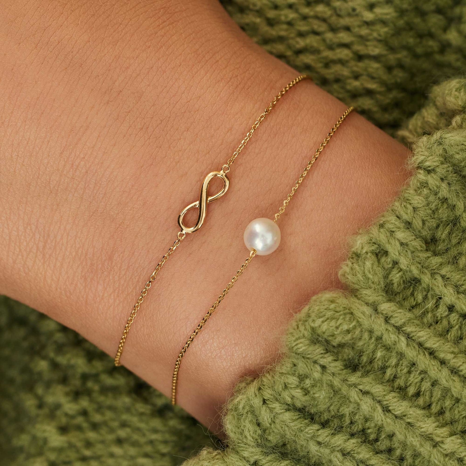 Regalo d'Amore 9 karat gold bracelets gift set with freshwater pearl and infinity sign - Beloro jewels