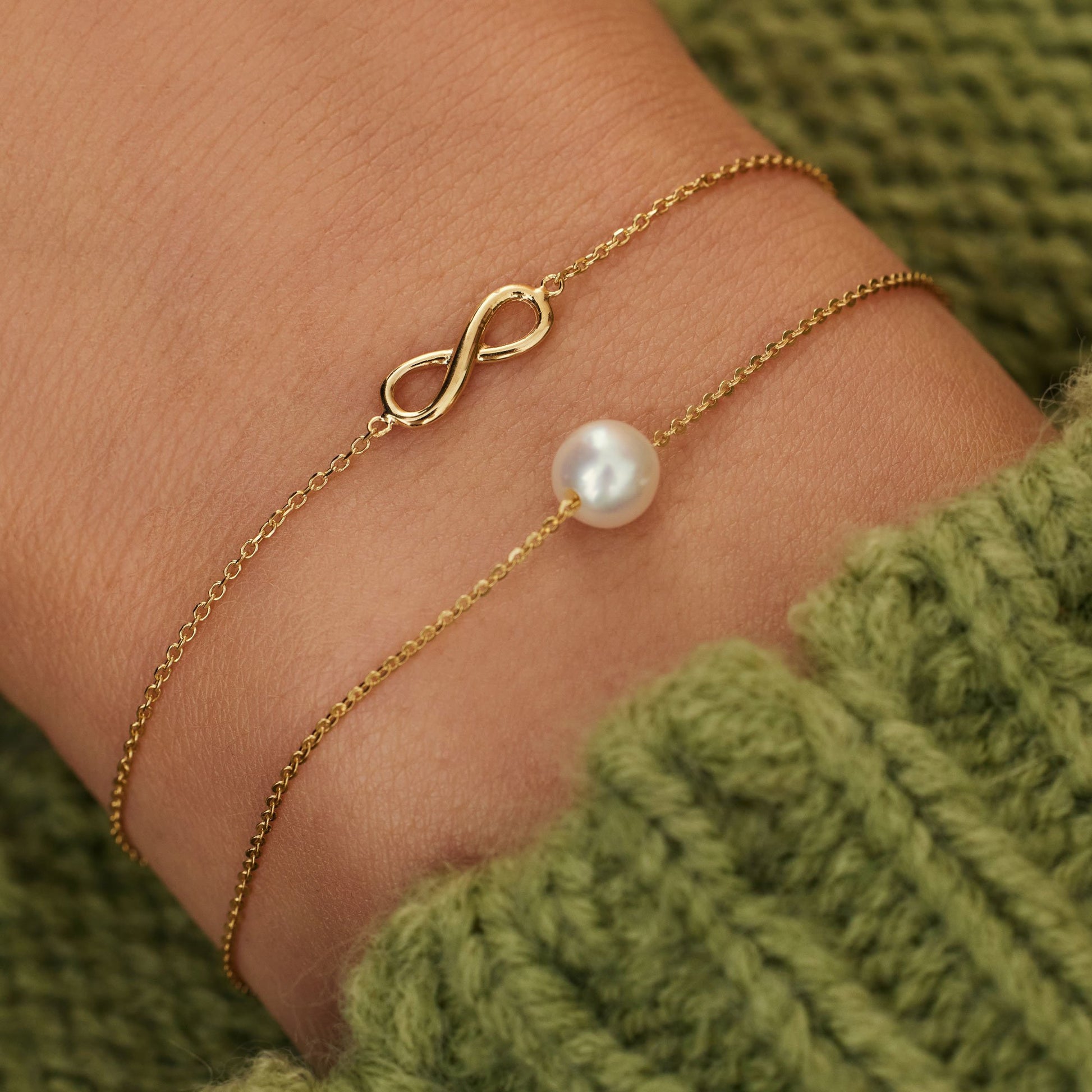 Regalo d'Amore 9 karat gold bracelets gift set with freshwater pearl and infinity sign - Beloro jewels
