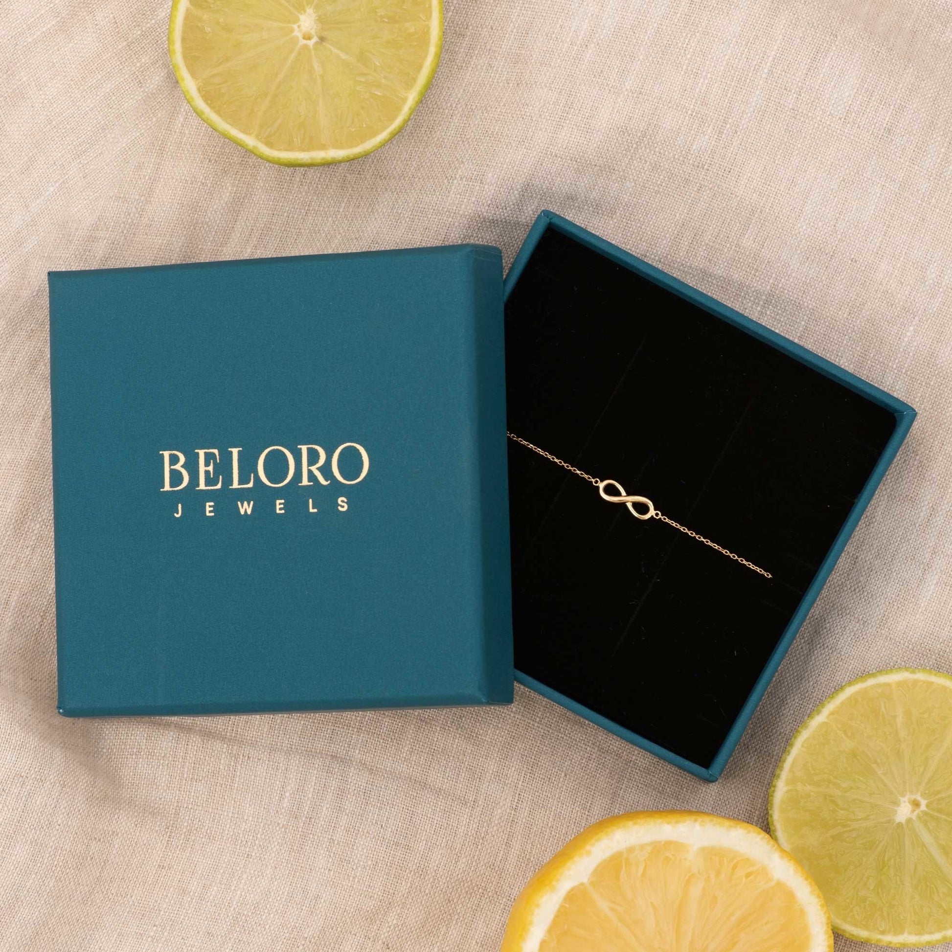 Regalo d'Amore 9 karat gold necklace and bracelet gift set with zirconia stones - Beloro jewels
